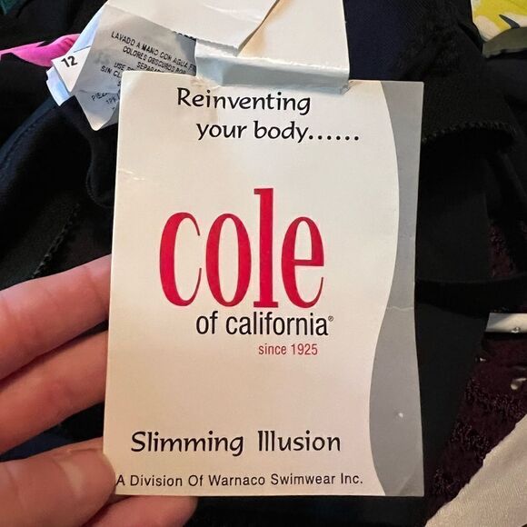 NWT! Cole of California floral patterned tankini top - Picture 8 of 11